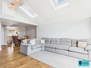 Open Plan - click for photo gallery
